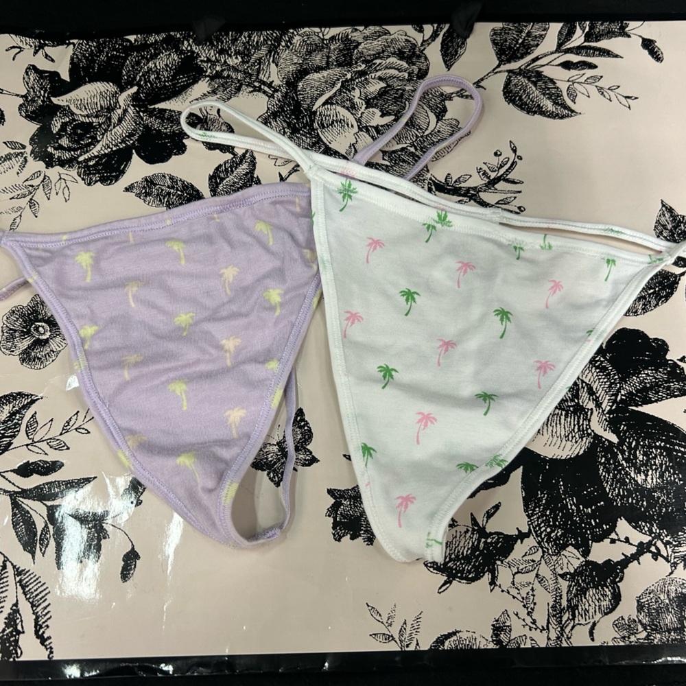 NWOT Victoria’s Secret PINK V String Panties SIZE XL